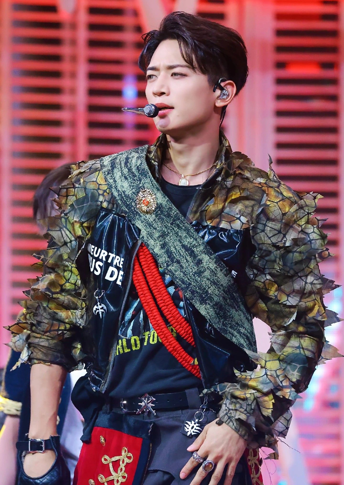 Latest photo of Minho (SHINee)