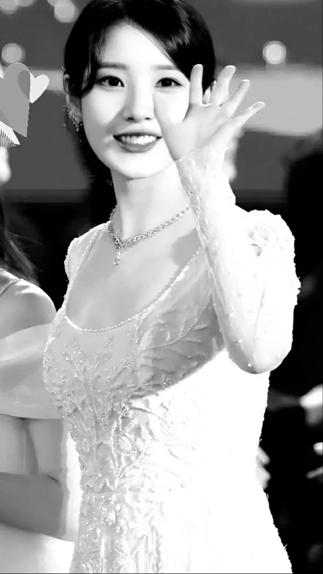 Fan-made special wallpaper for IU