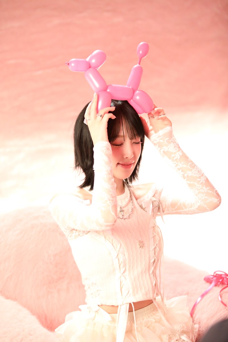 A moment captured by Choi Yena's fan