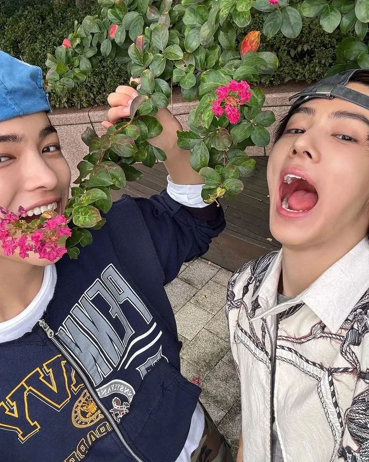 Recent activity shot of Seonghyeon (CORTIS)