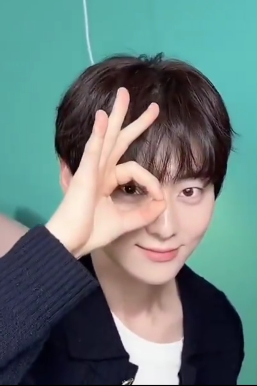 Recent activity shot of Hwang Minhyun