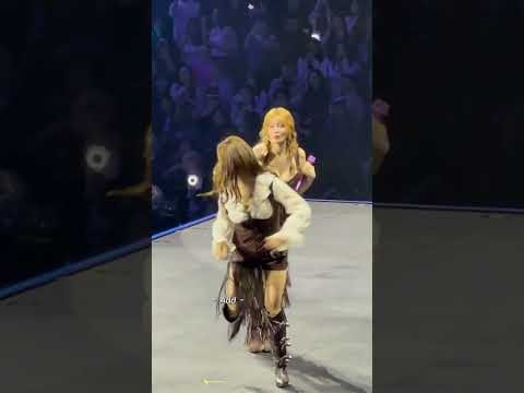 Foto aktivitas terbaru Momo (TWICE)