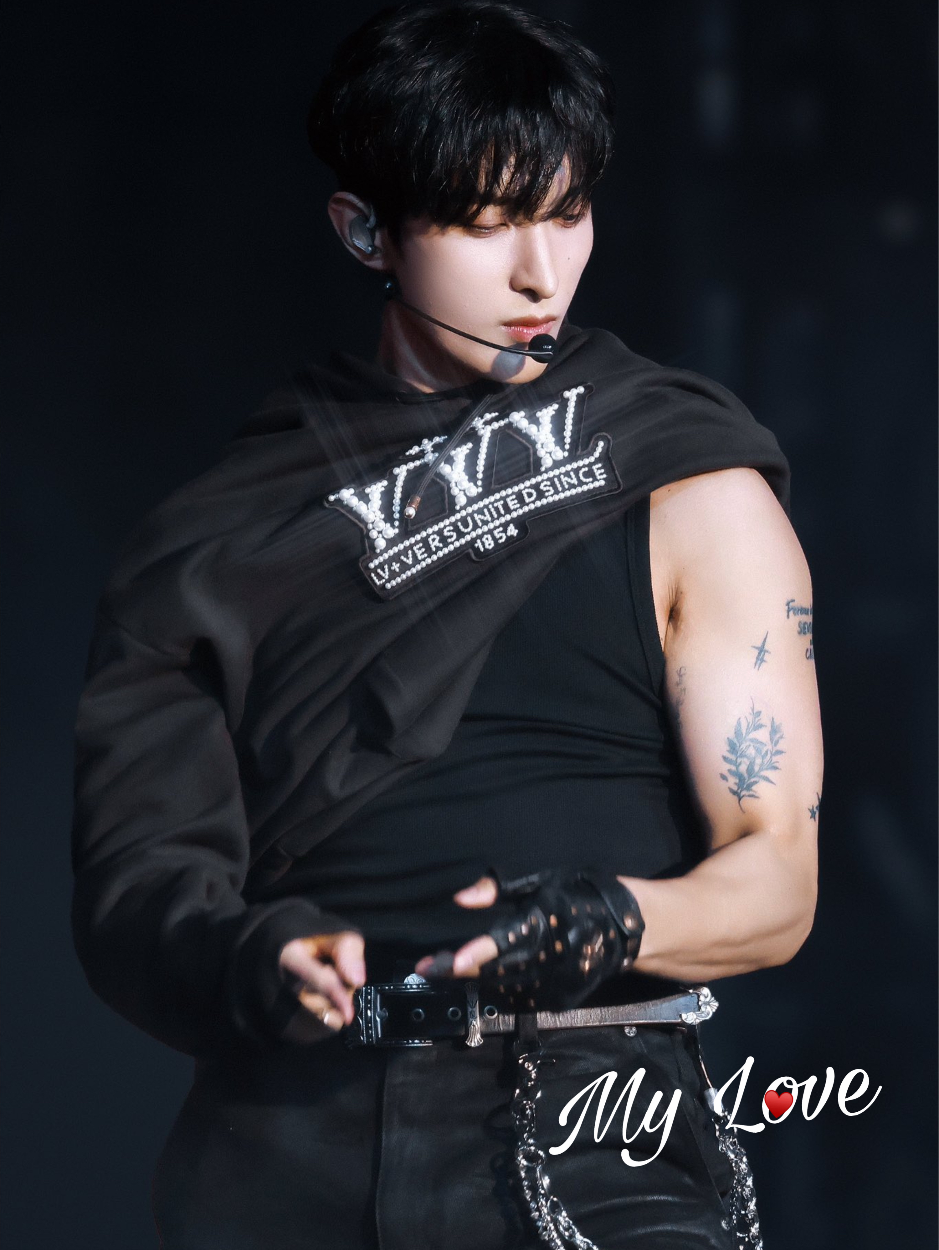 Behind-the-scenes cut of DK (SEVENTEEN)