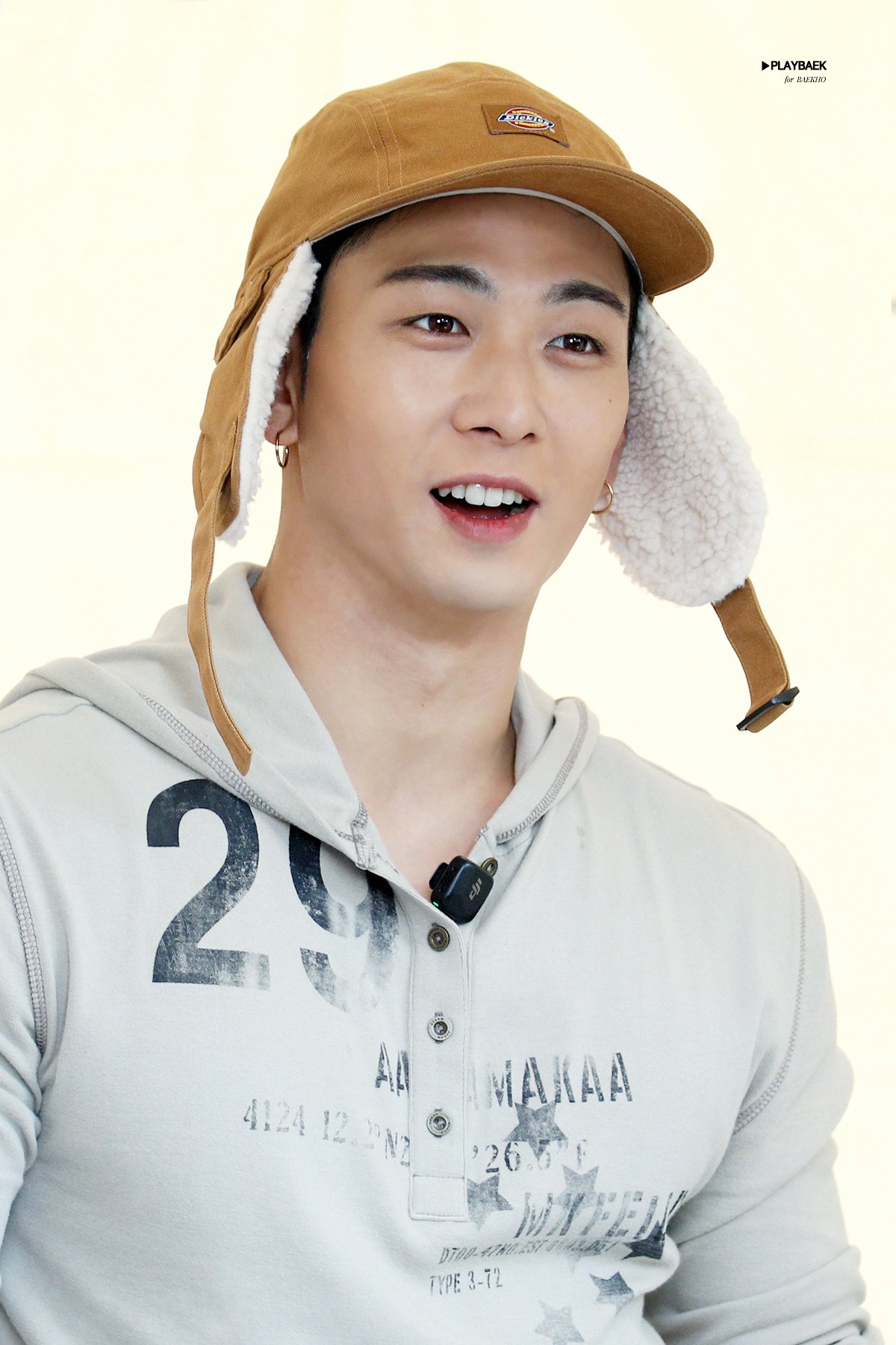 백호의 비하인드 컷