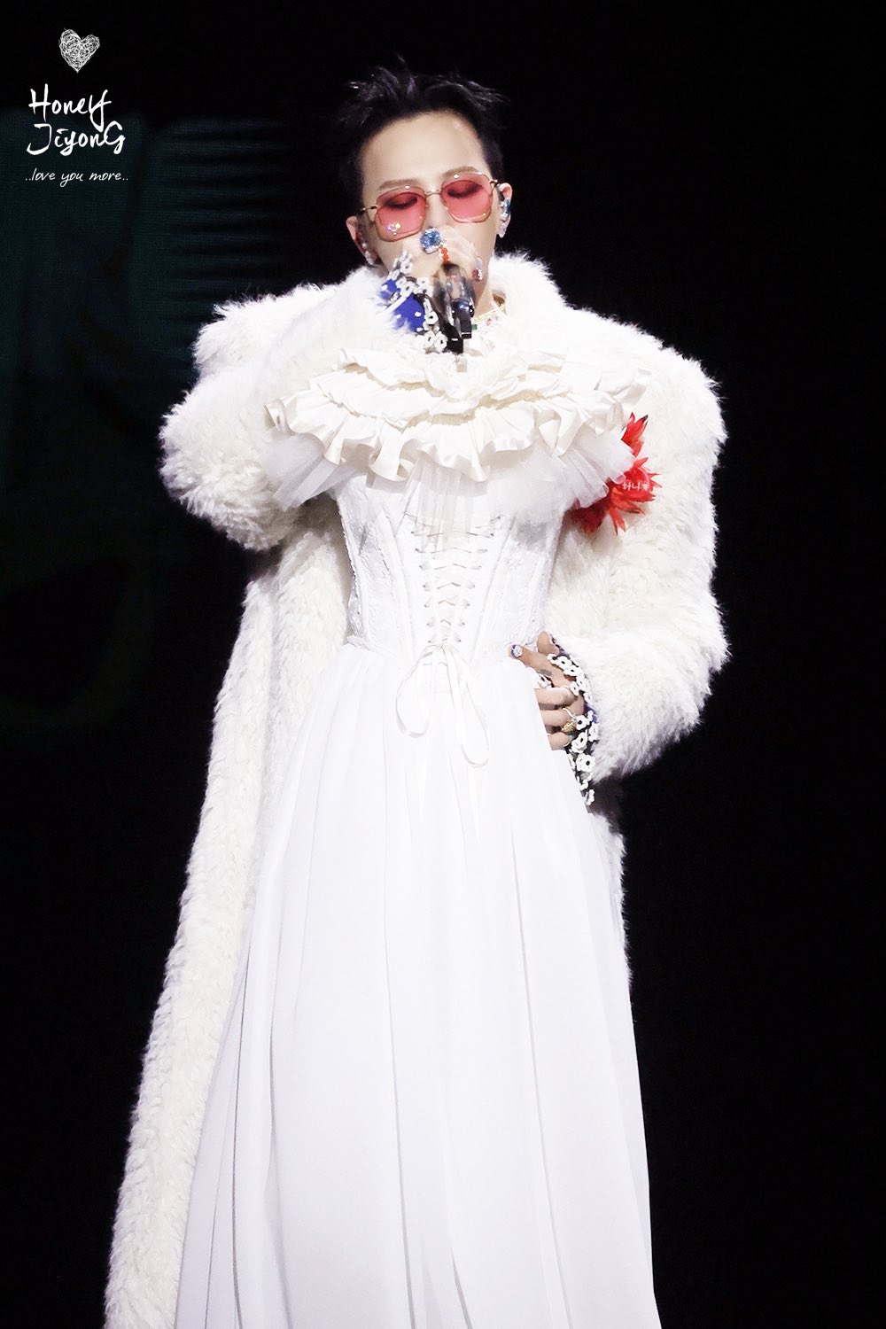 Recent activity shot of G-DRAGON (BIGBANG)