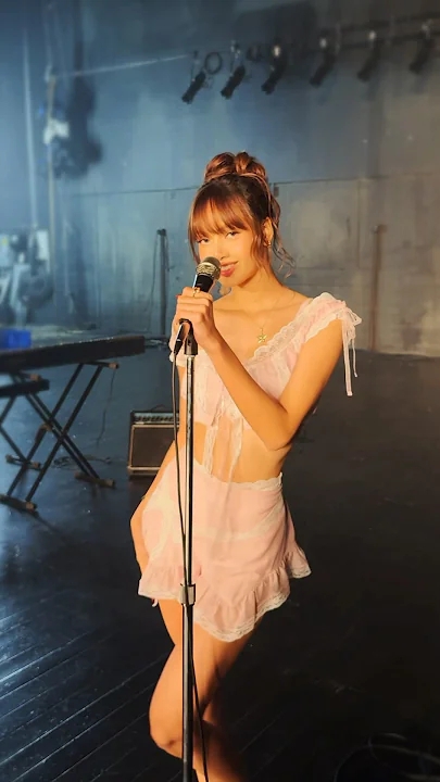 Behind-the-scenes cut of Lisa (BLACKPINK)