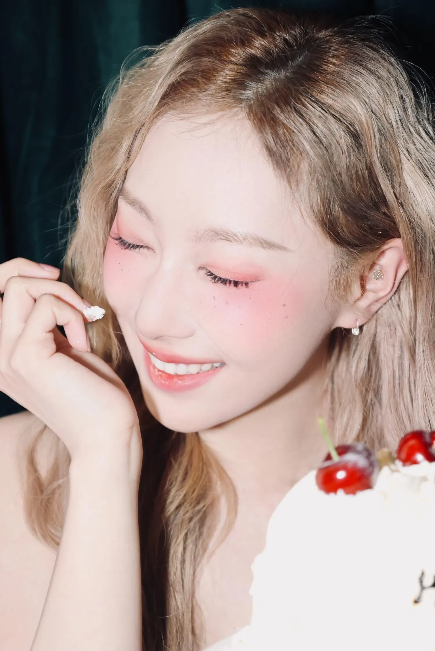 A moment captured by DREAMCATCHER's fan
