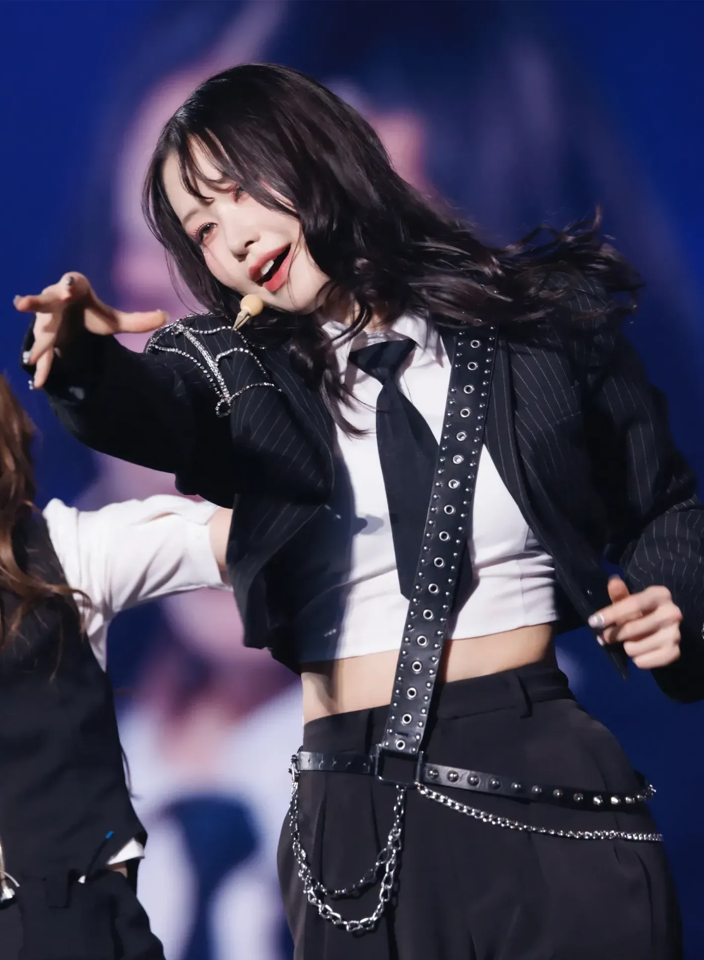 Behind-the-scenes cut of Kasahara Momona (ME:I)