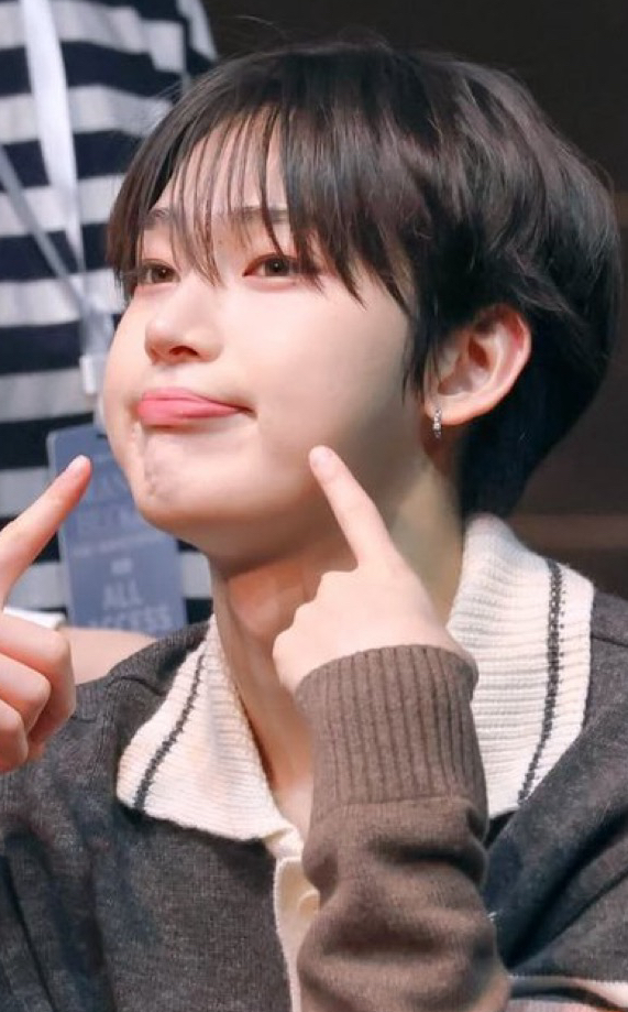 선우 (ENHYPEN)의 비하인드 컷