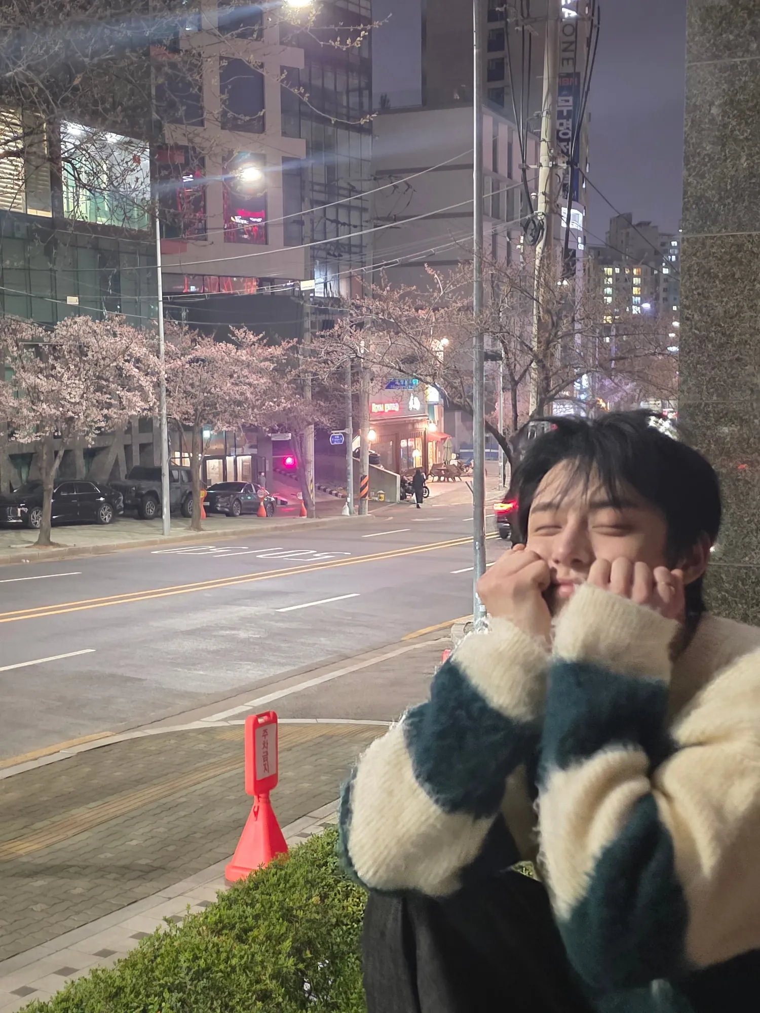 Recent activity shot of Kim Jiwoong (ZEROBASEONE)