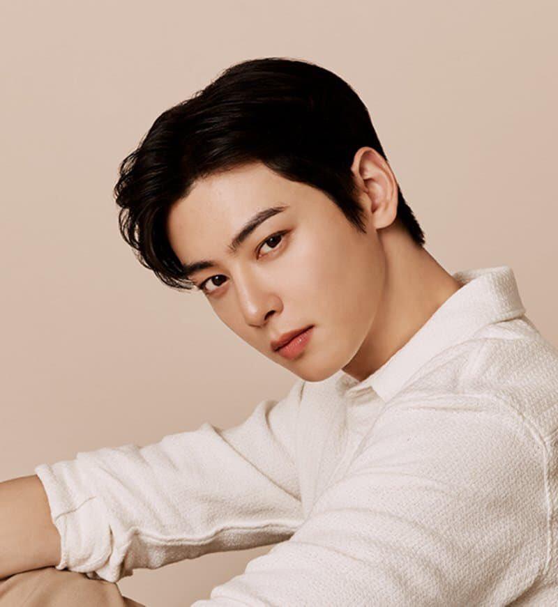 Recent activity shot of Eunwoo (ASTRO)