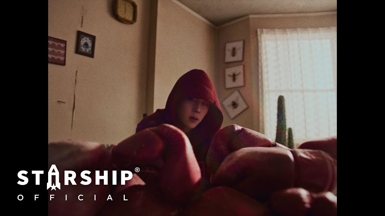 Behind-the-scenes cut of Joohoney (MONSTA X)