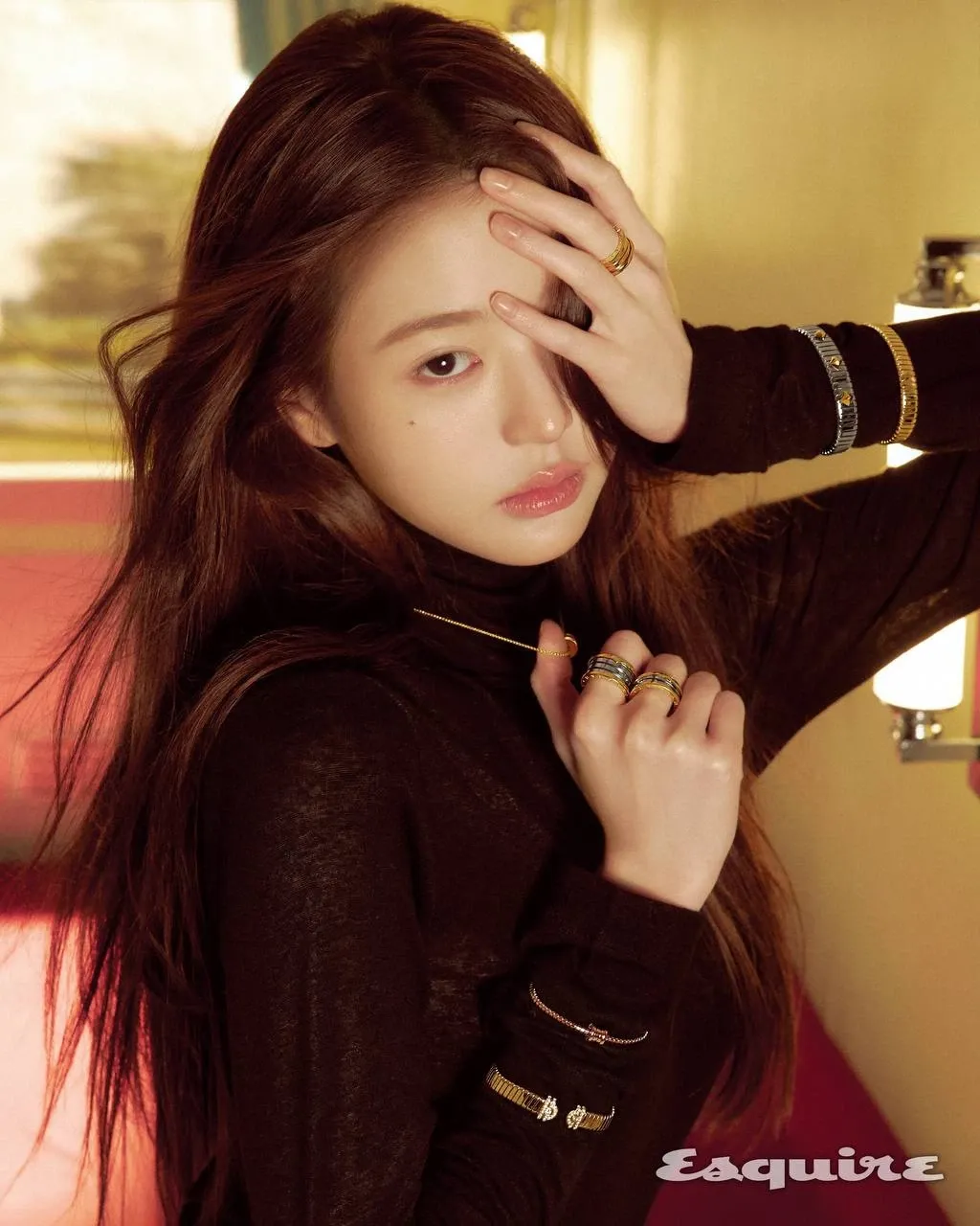 Behind-the-scenes cut of Jang Wonyoung (IVE)