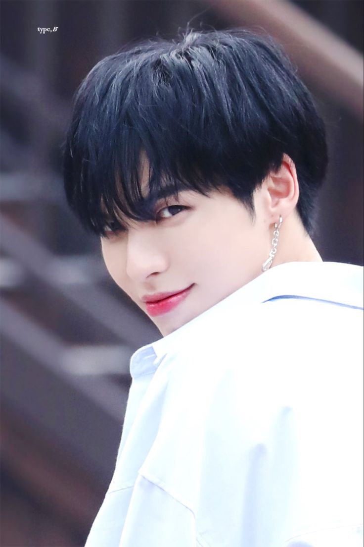 BX (CIX)의 최신 사진