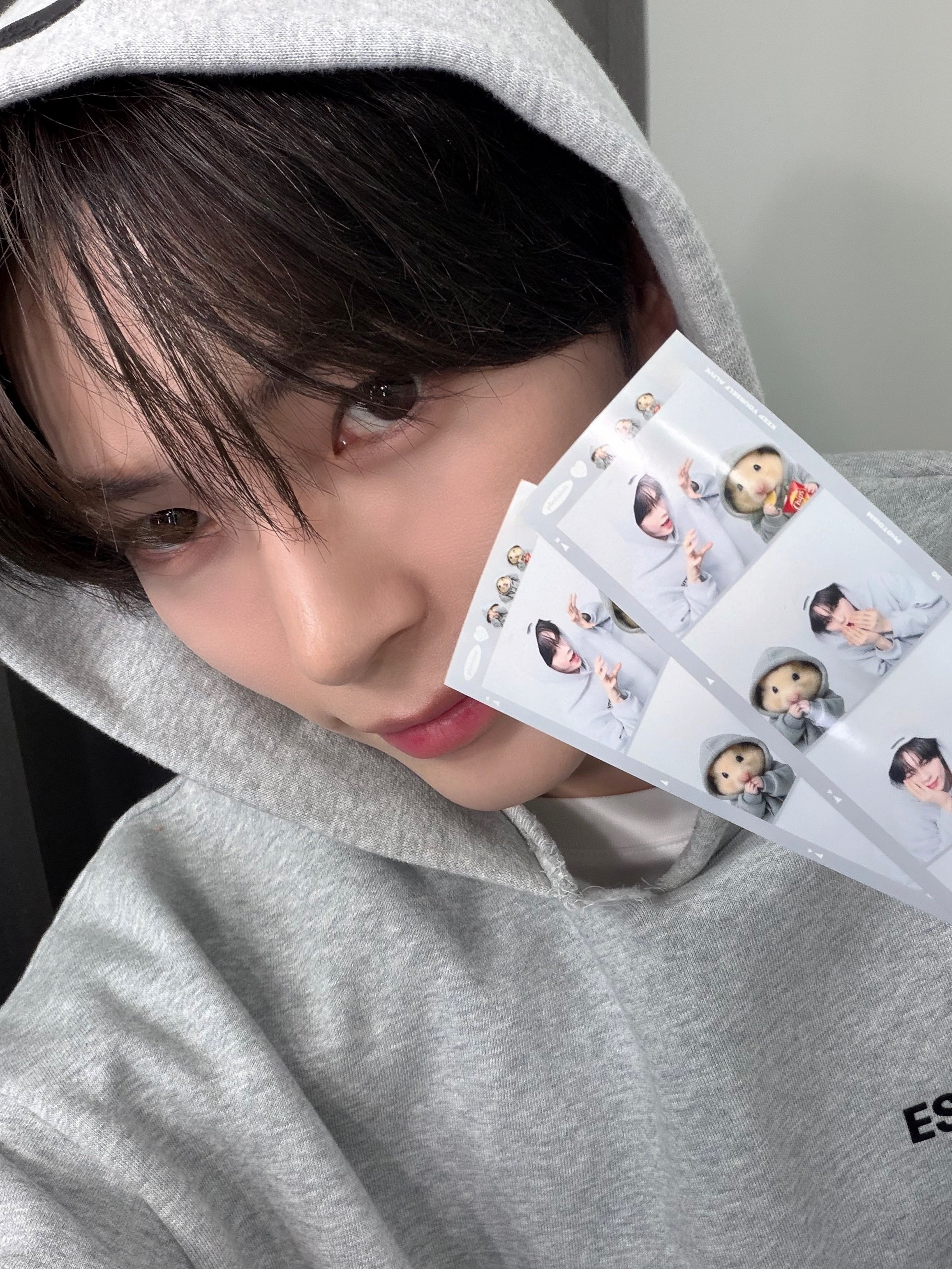 A moment captured by Sung Hanbin (ZEROBASEONE)'s fan