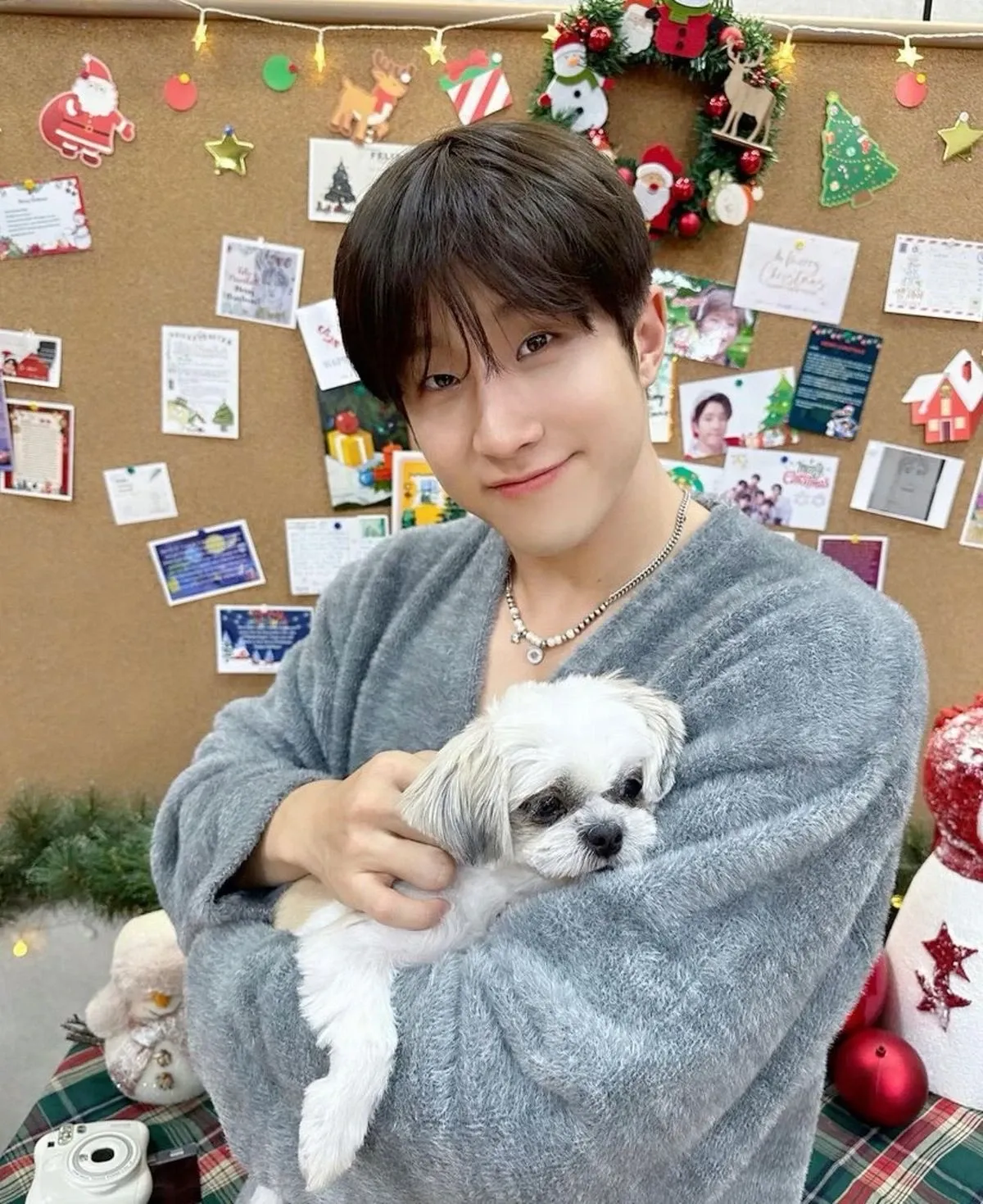 Latest photo of Jinjin (ASTRO)