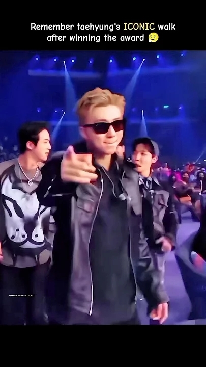 Fandom-recommended wallpaper image of V (BTS)