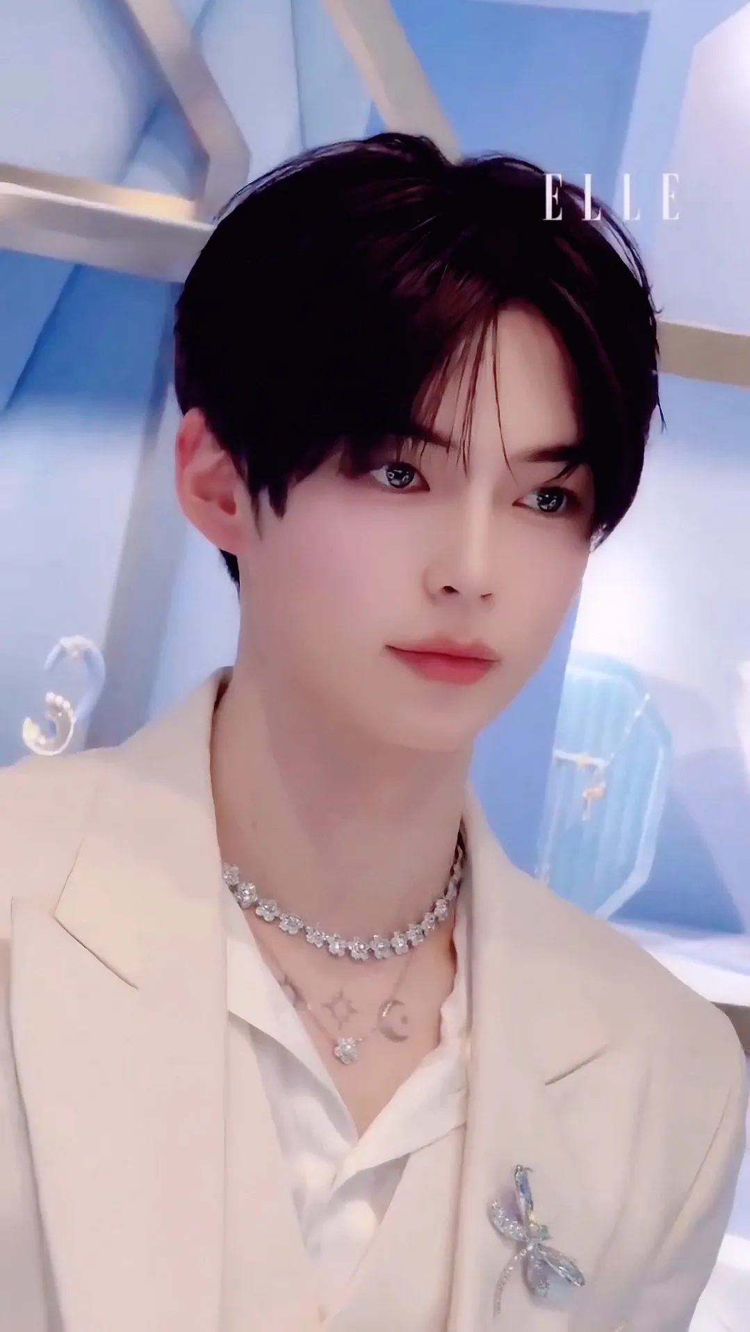 A heartfelt wallpaper shared by Sung Hanbin (ZEROBASEONE)'s fans