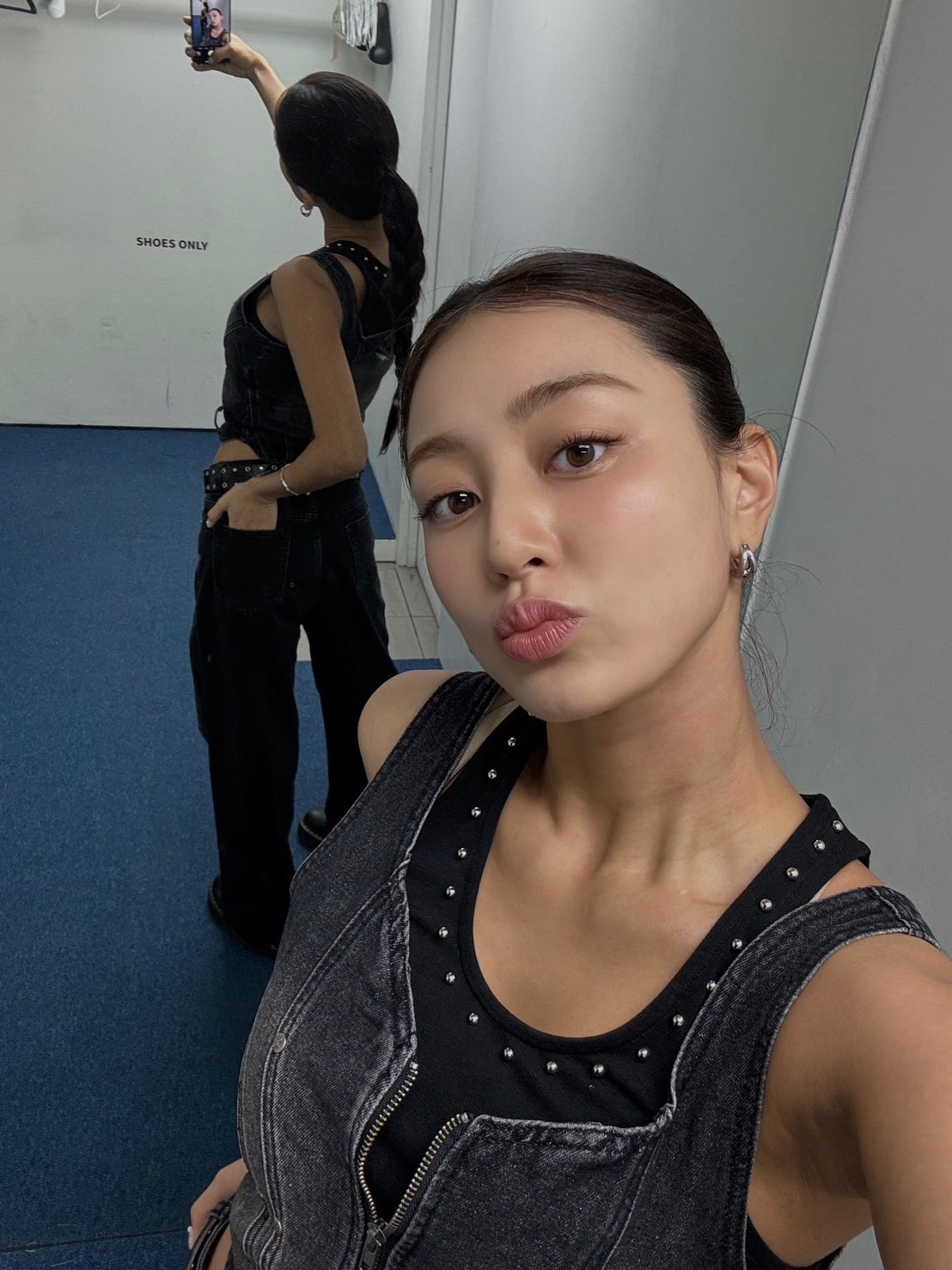 ジヒョ (TWICE)の最新写真