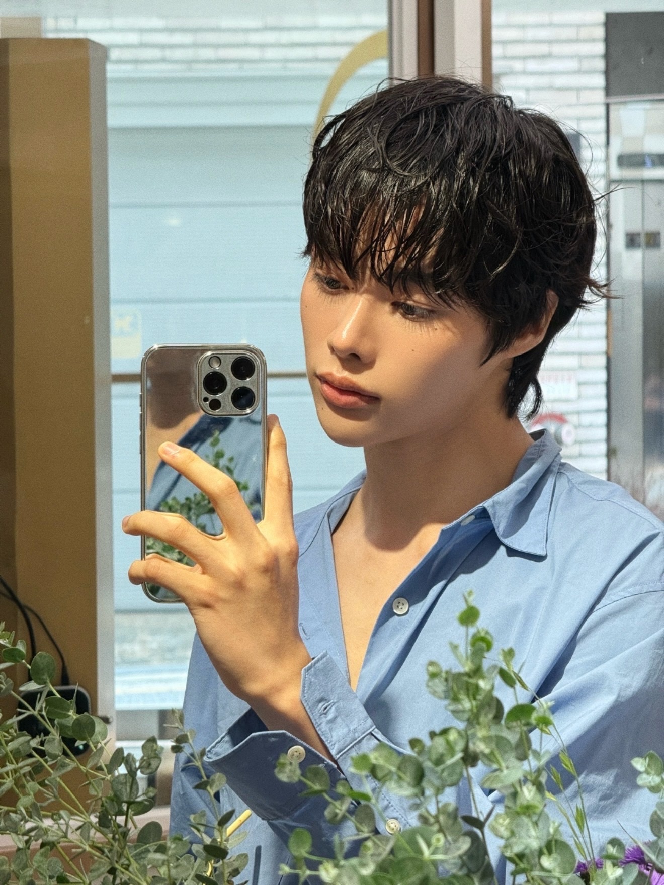 Recent activity shot of Hanbin (TEMPEST)