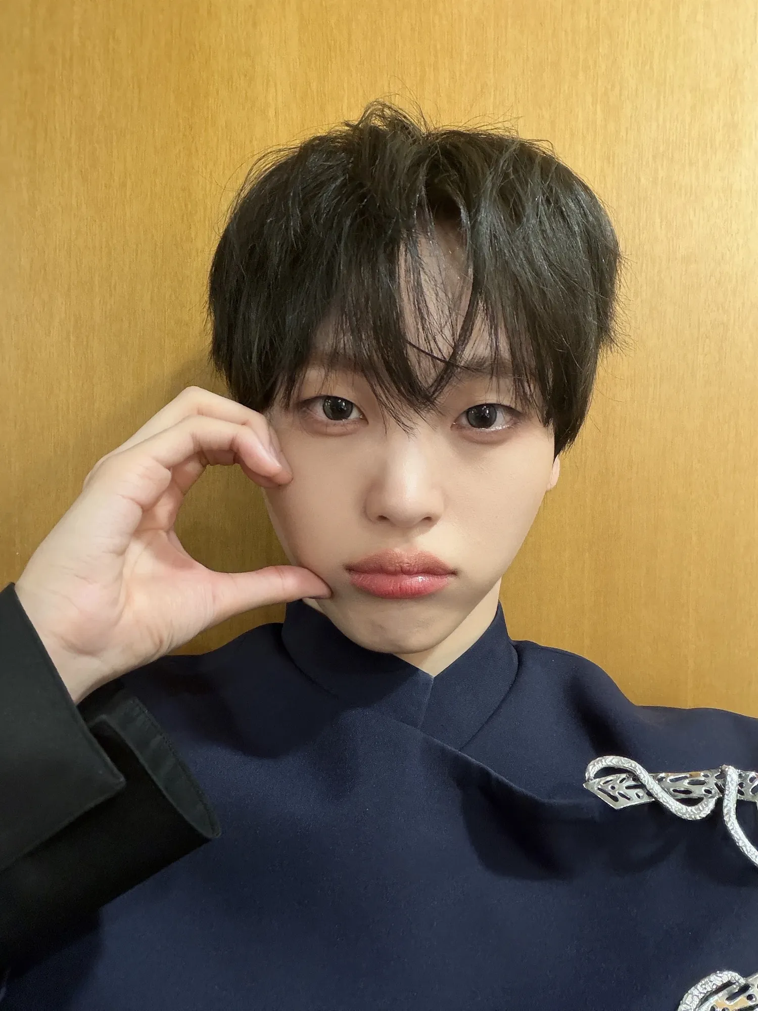 Latest photo of Hyeongjun (CRAVITY)