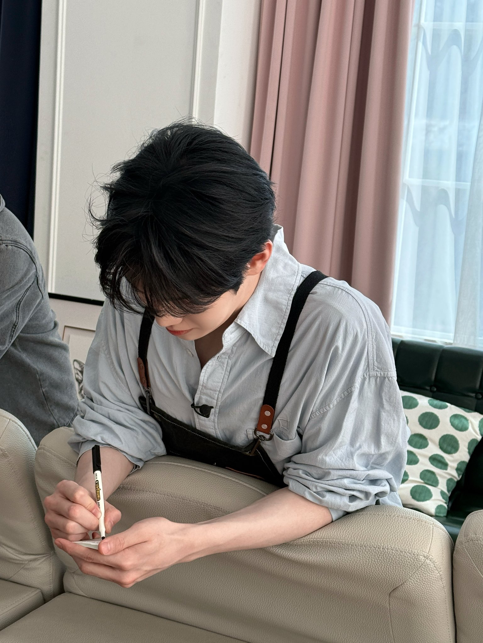 Recent activity shot of Kim Taerae (ZEROBASEONE)