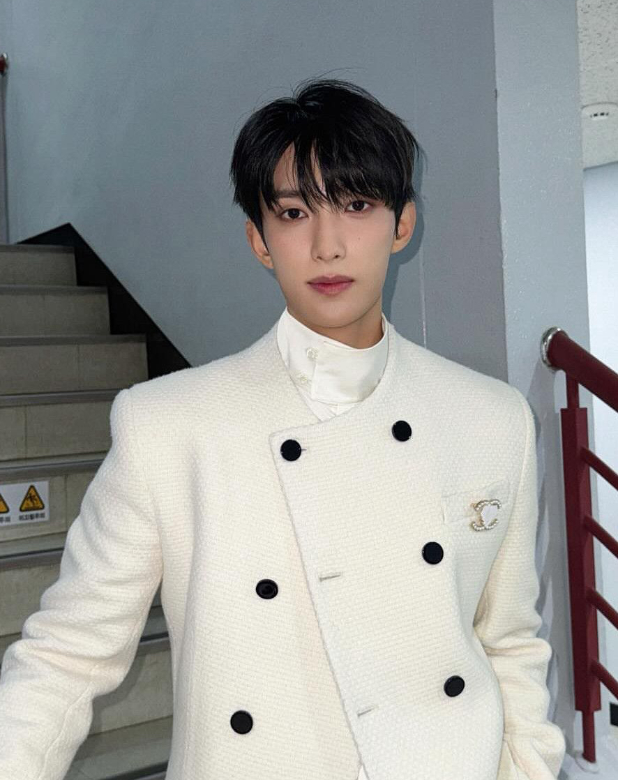 DK (SEVENTEEN)的幕後花絮