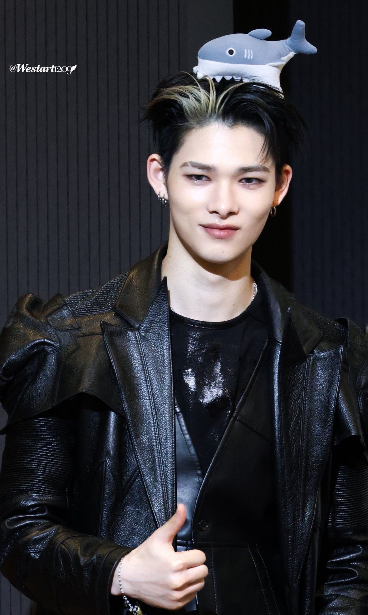 NI-KI (ENHYPEN)的最新照片