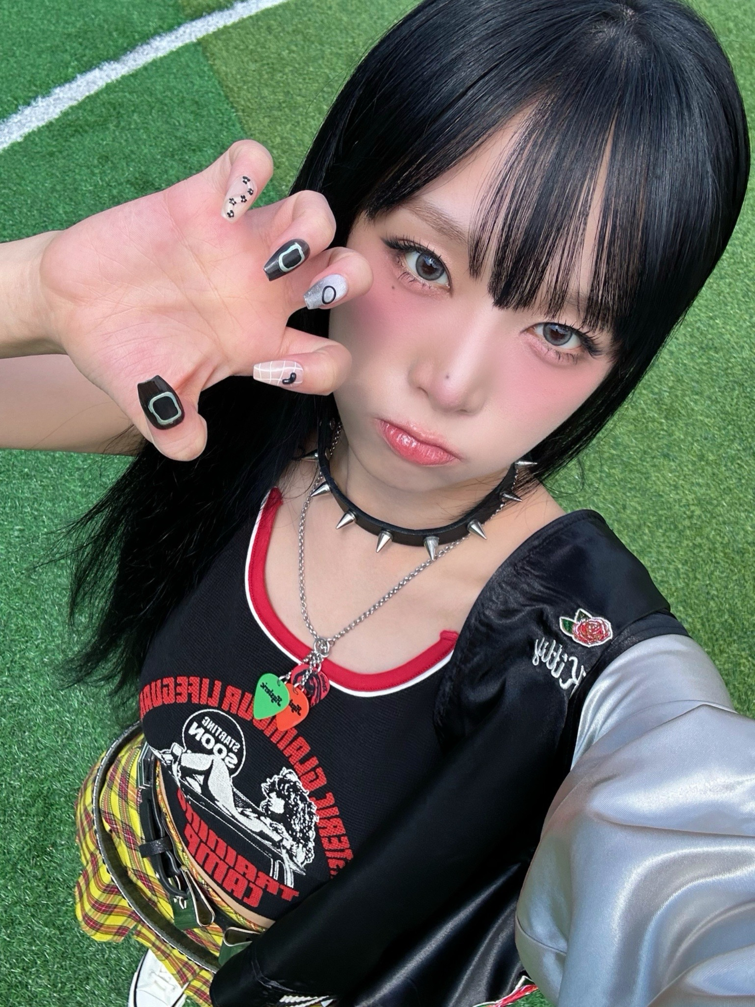 Behind-the-scenes cut of Choi Yena
