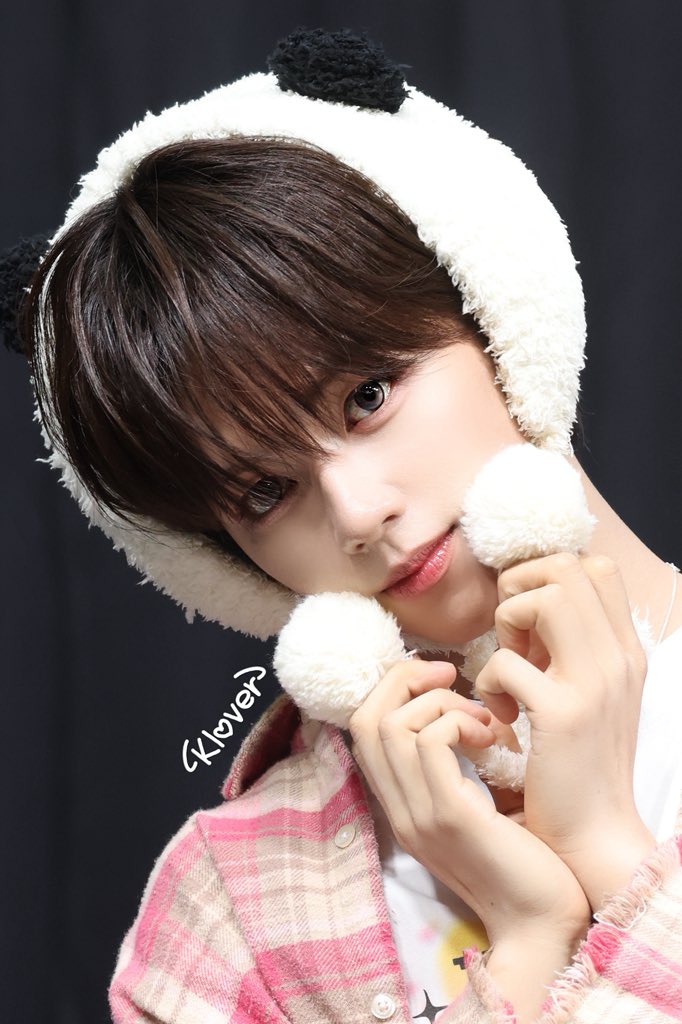 Latest photo of JL (AHOF)