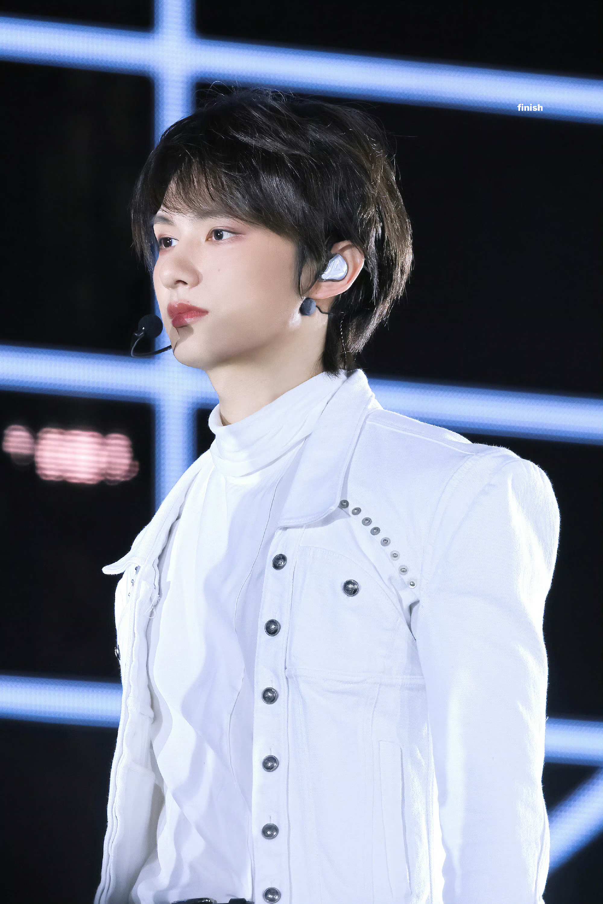 Latest photo of Jun (SEVENTEEN)