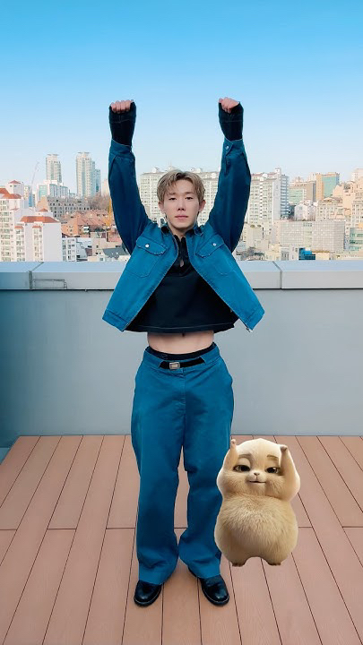 Momen yang diabadikan oleh penggemar Wonho