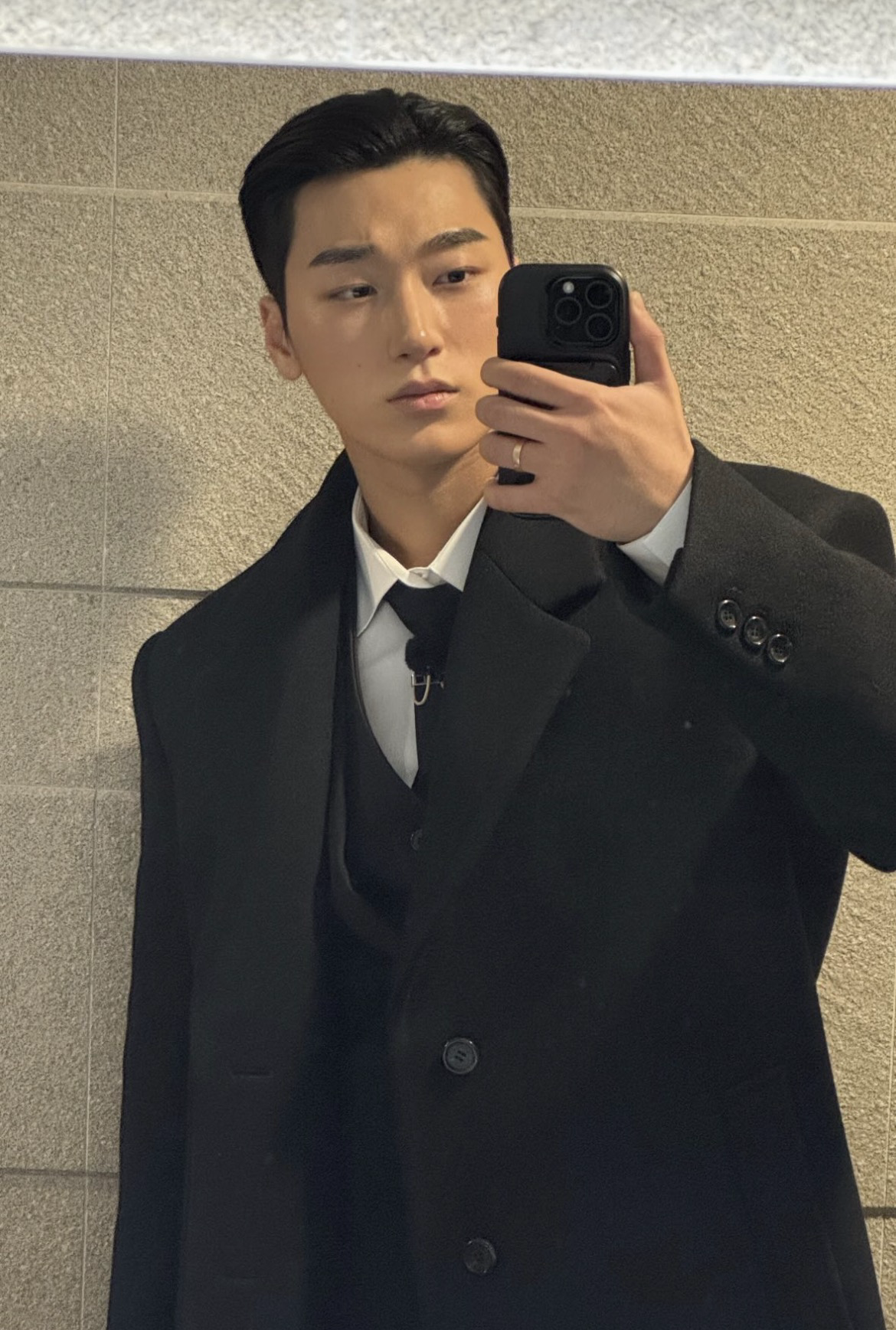 A moment captured by San (ATEEZ)'s fan