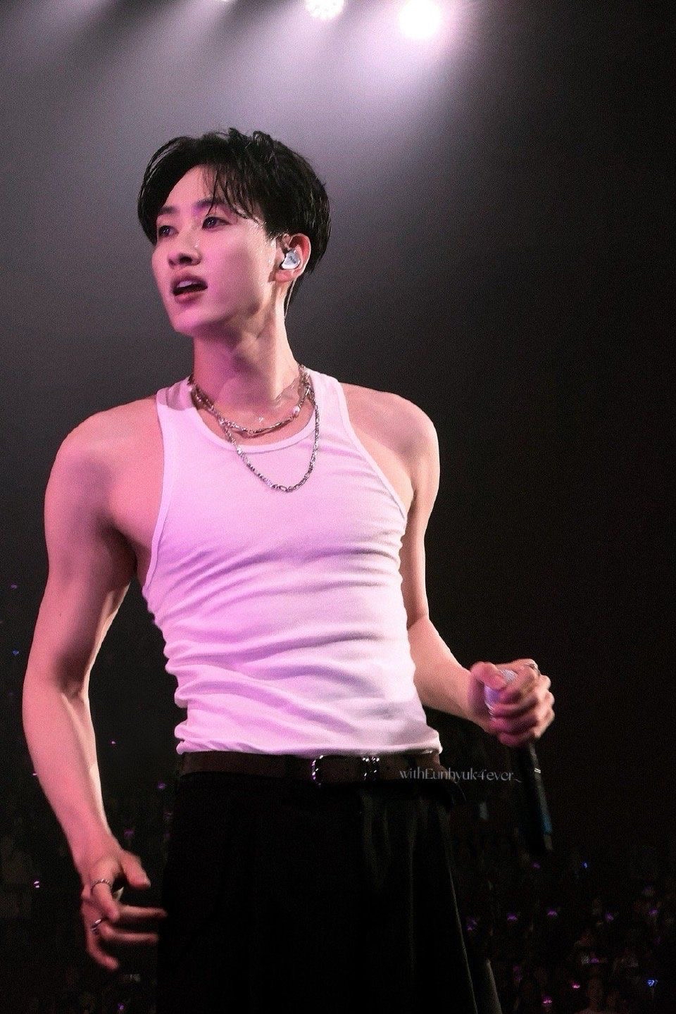 Foto aktivitas terbaru Eunhyuk (Super Junior)