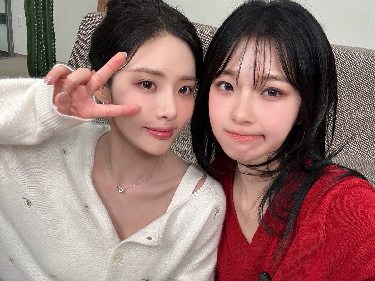 Behind-the-scenes cut of fromis (9)