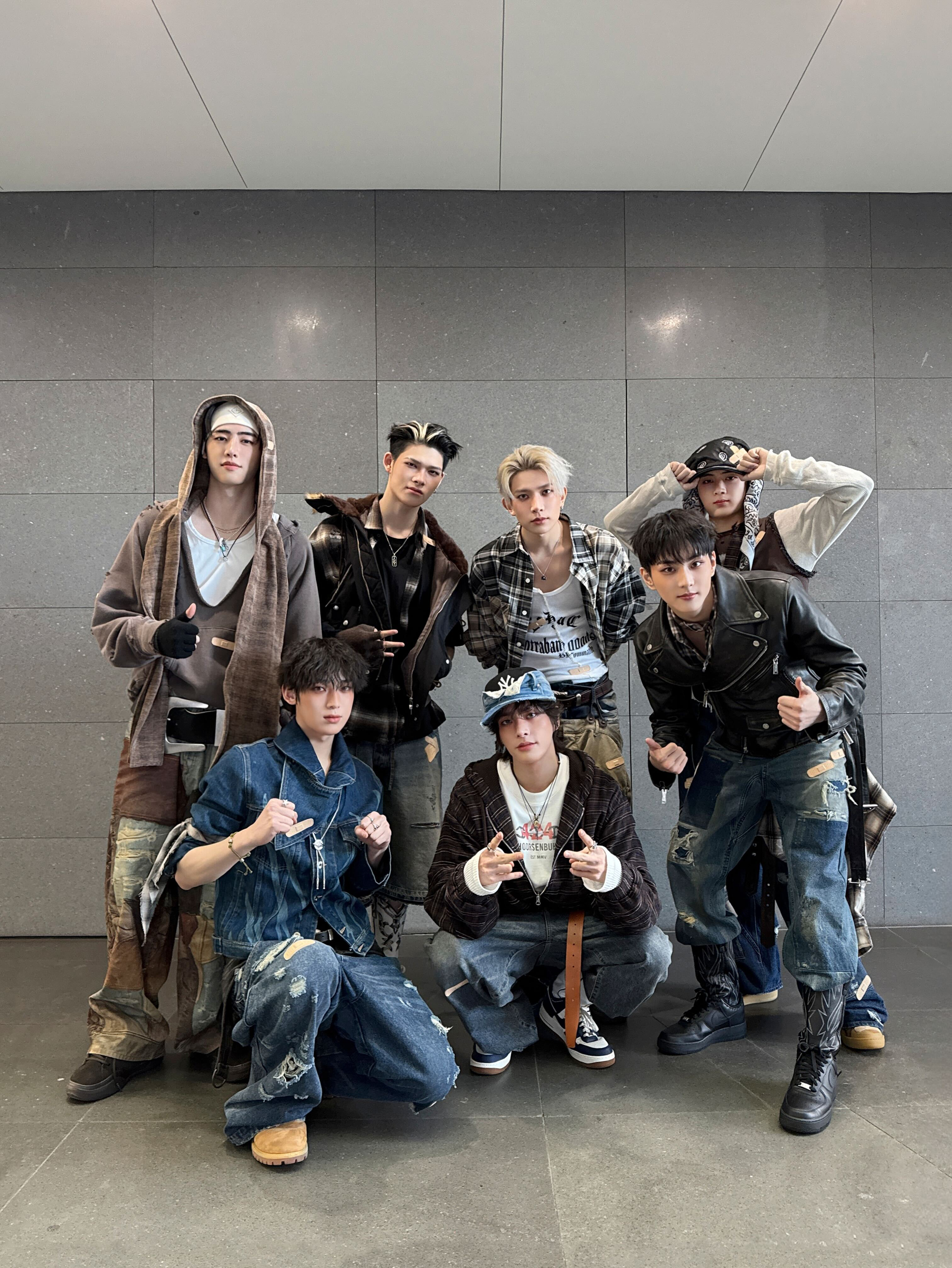 ENHYPEN의 최신 사진