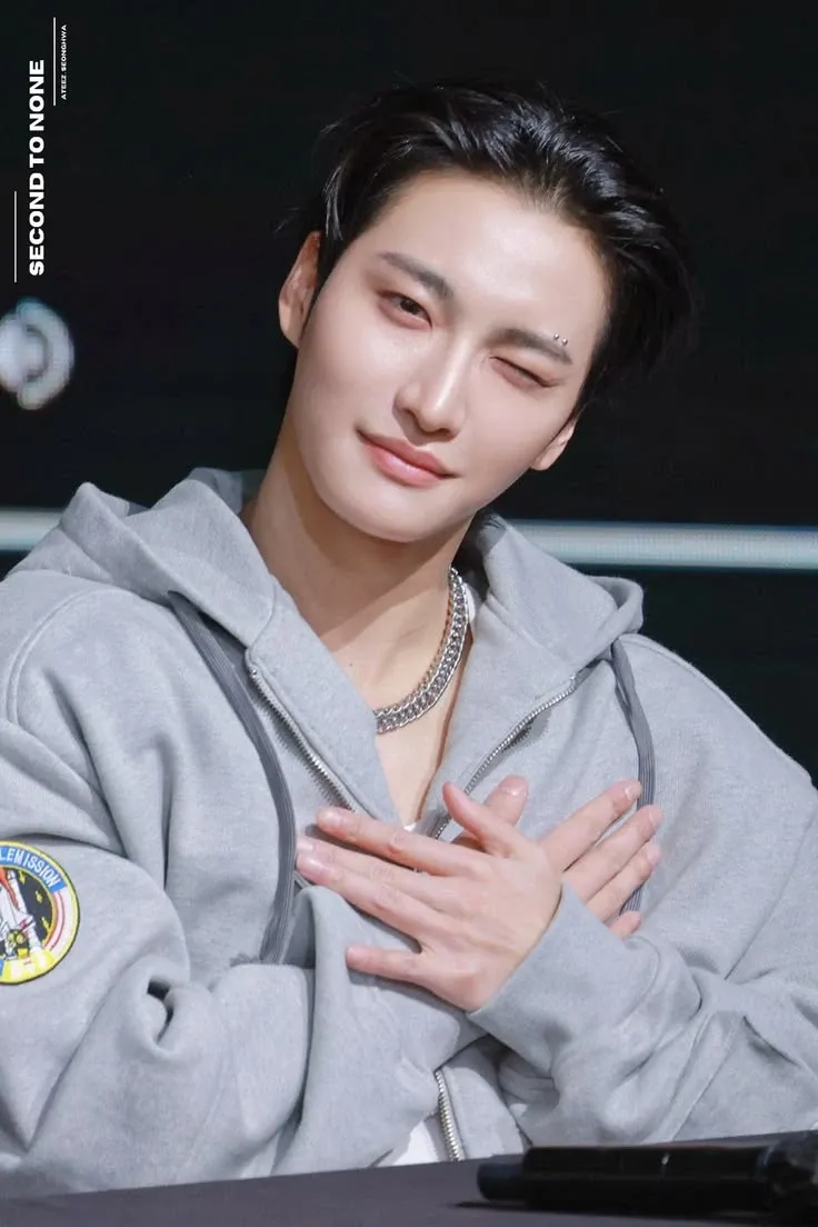 에이티즈의 비하인드 컷