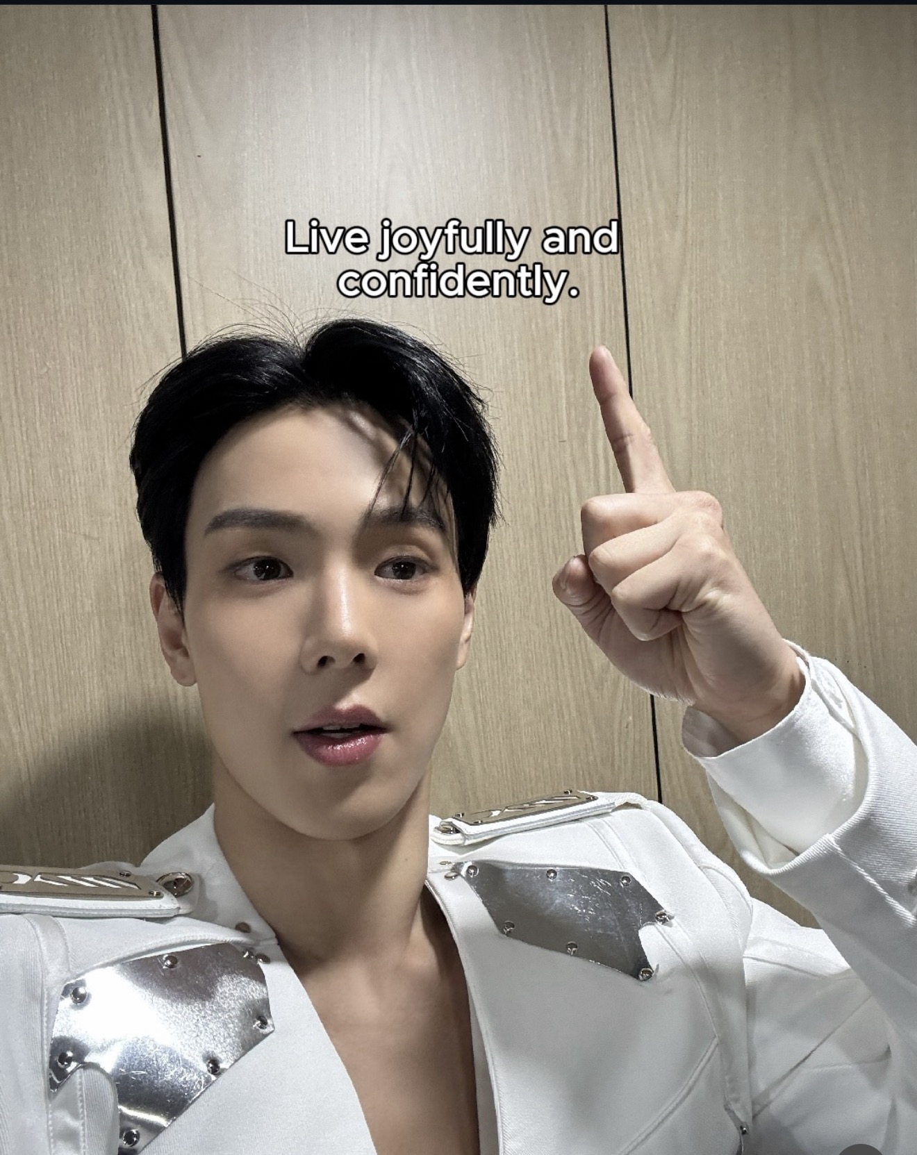 셔누 (몬스타엑스)의 비하인드 컷