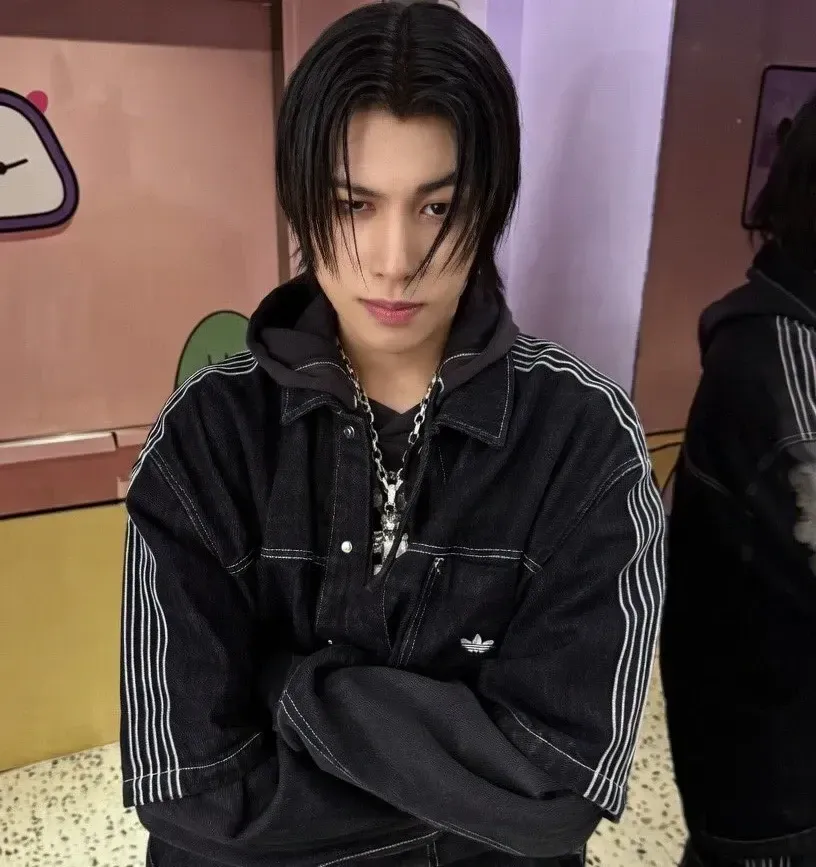 Recent activity shot of Louis (LNGSHOT)