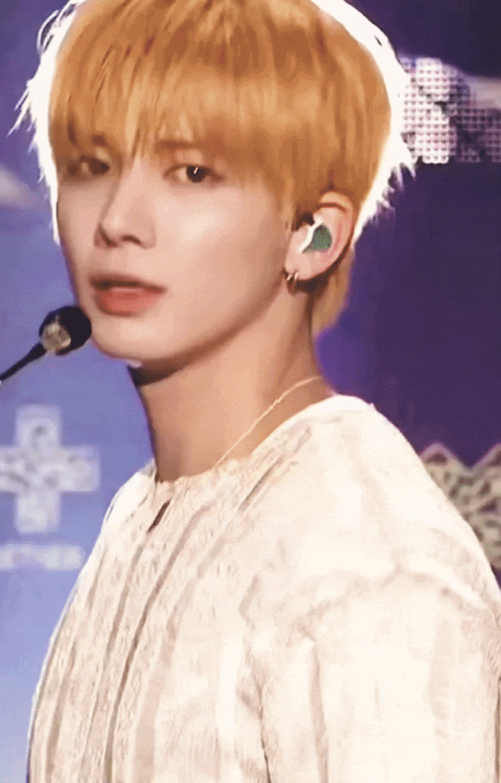 태현 (투모로우바이투게더)의 최신 사진