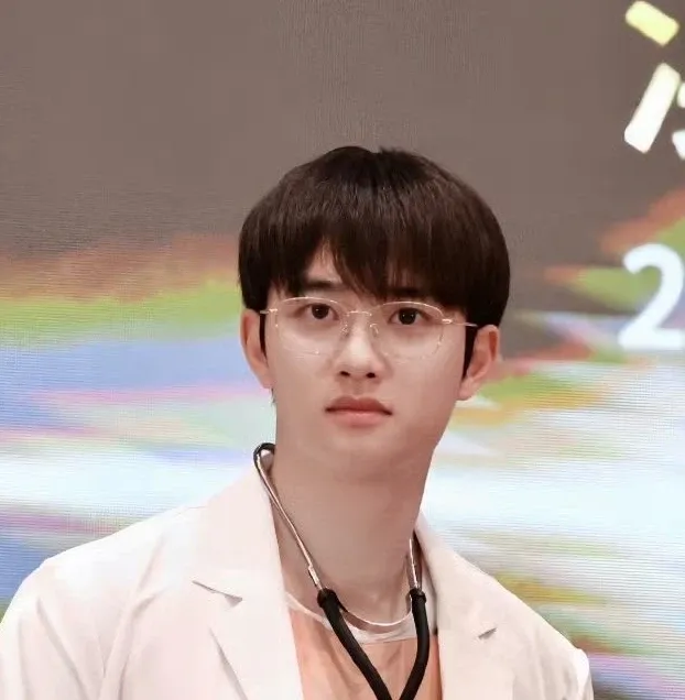 디오 (EXO) 최근 활동샷