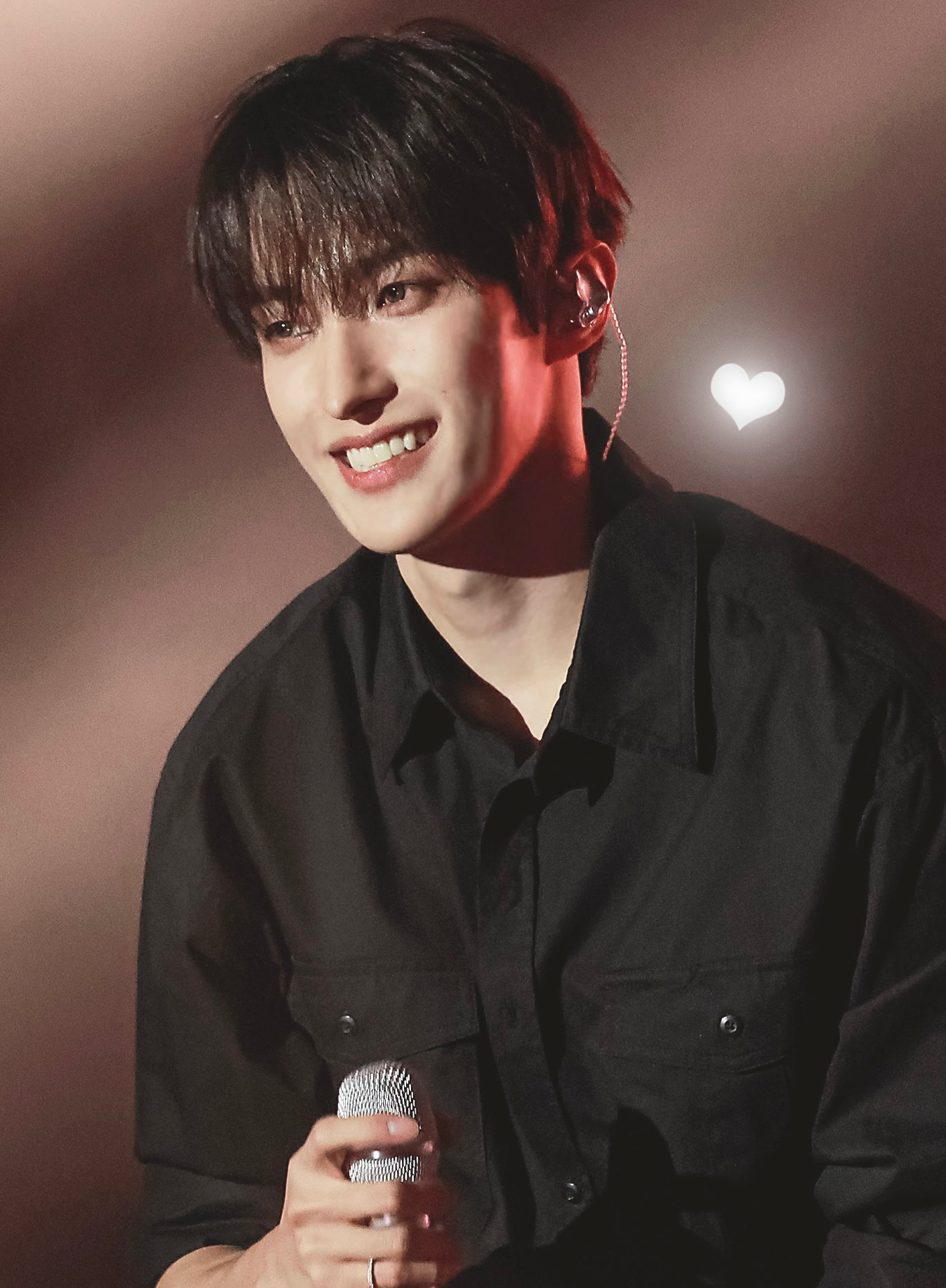 Momen yang diabadikan oleh penggemar DK (SEVENTEEN)