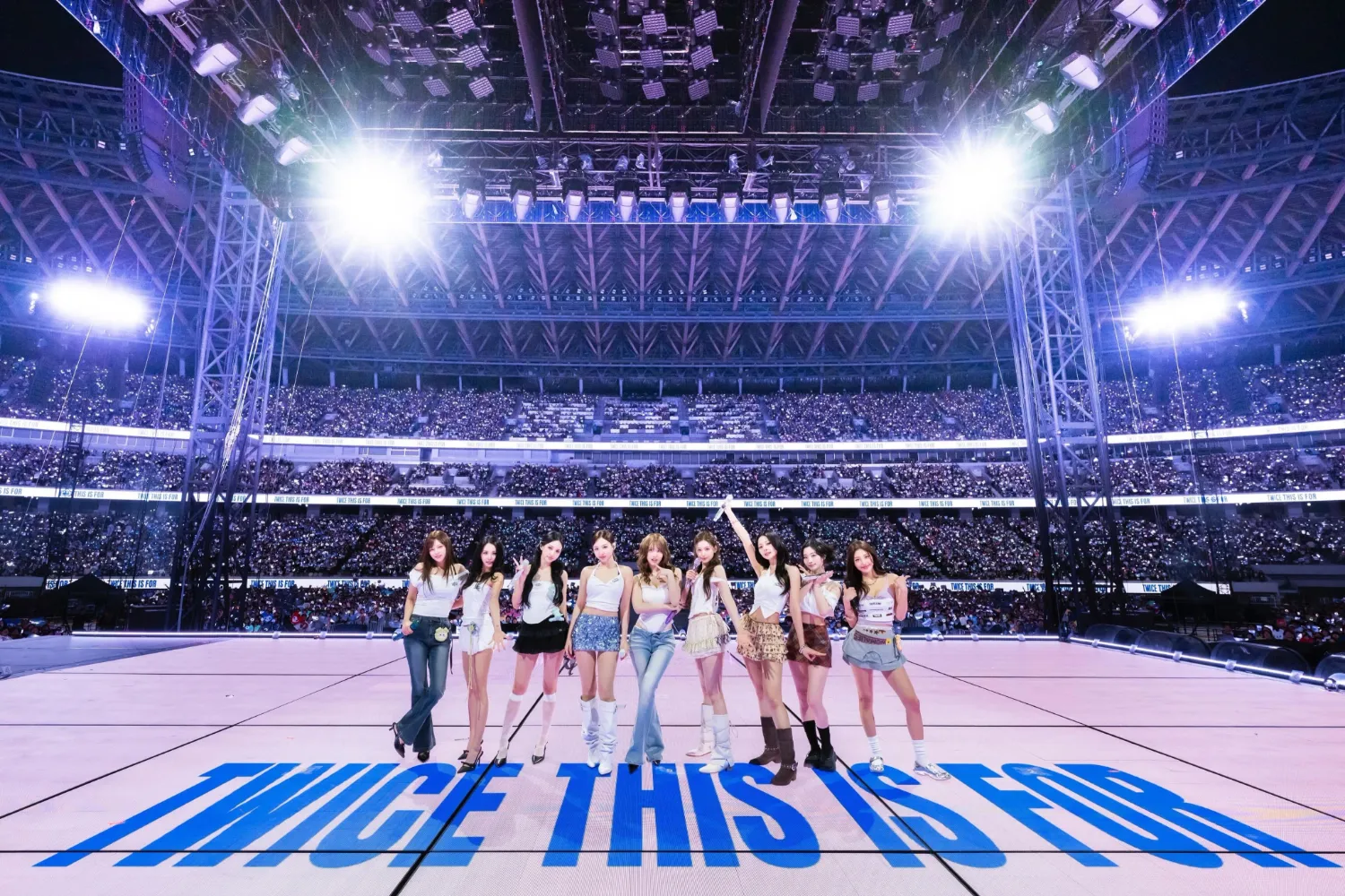 TWICE의 비하인드 컷