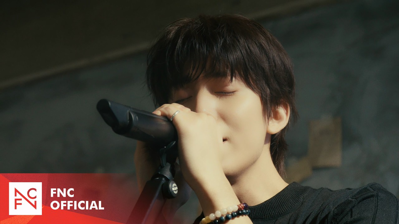 Behind-the-scenes cut of Hwiyoung (SF9)
