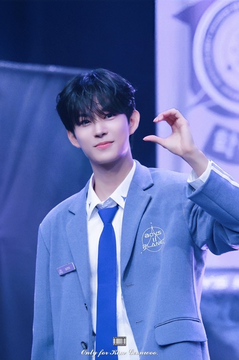 Behind-the-scenes cut of Kim Geonwoo (ALPHA DRIVE ONE)