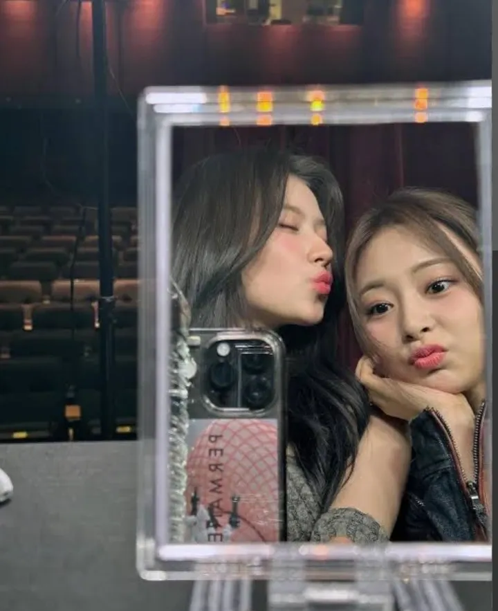 Potret di balik layar Tzuyu (TWICE)