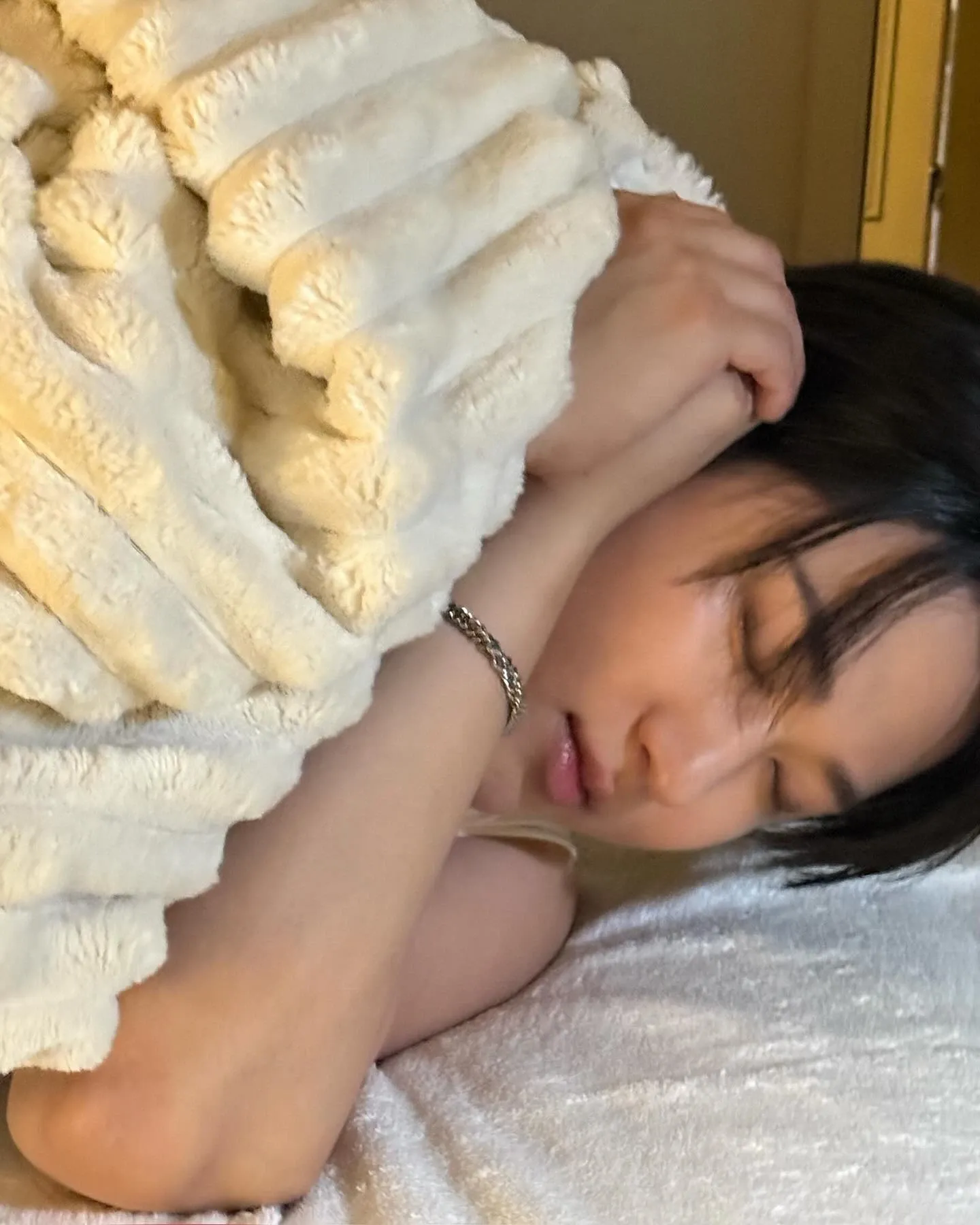 Behind-the-scenes cut of Changbin (Stray Kids)