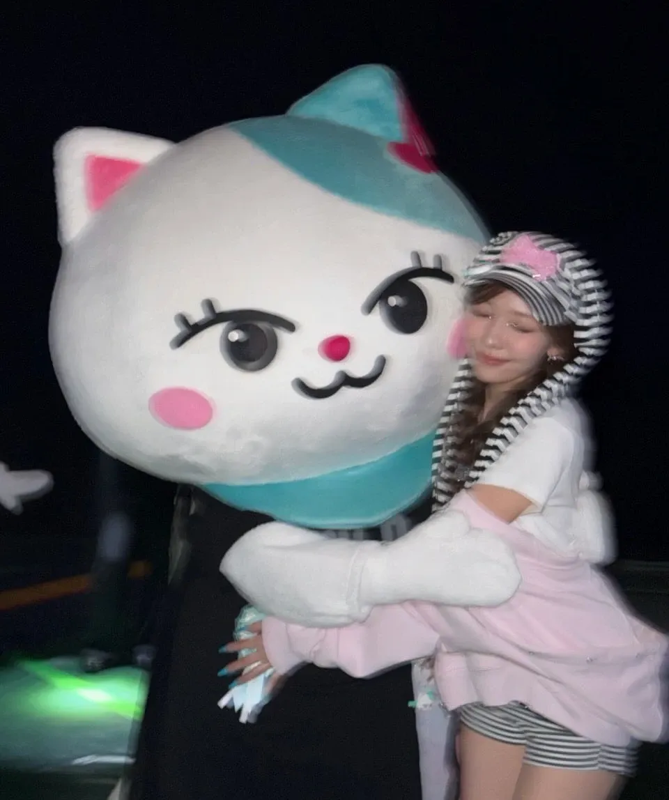 Recent activity shot of Mayuka (NiziU)