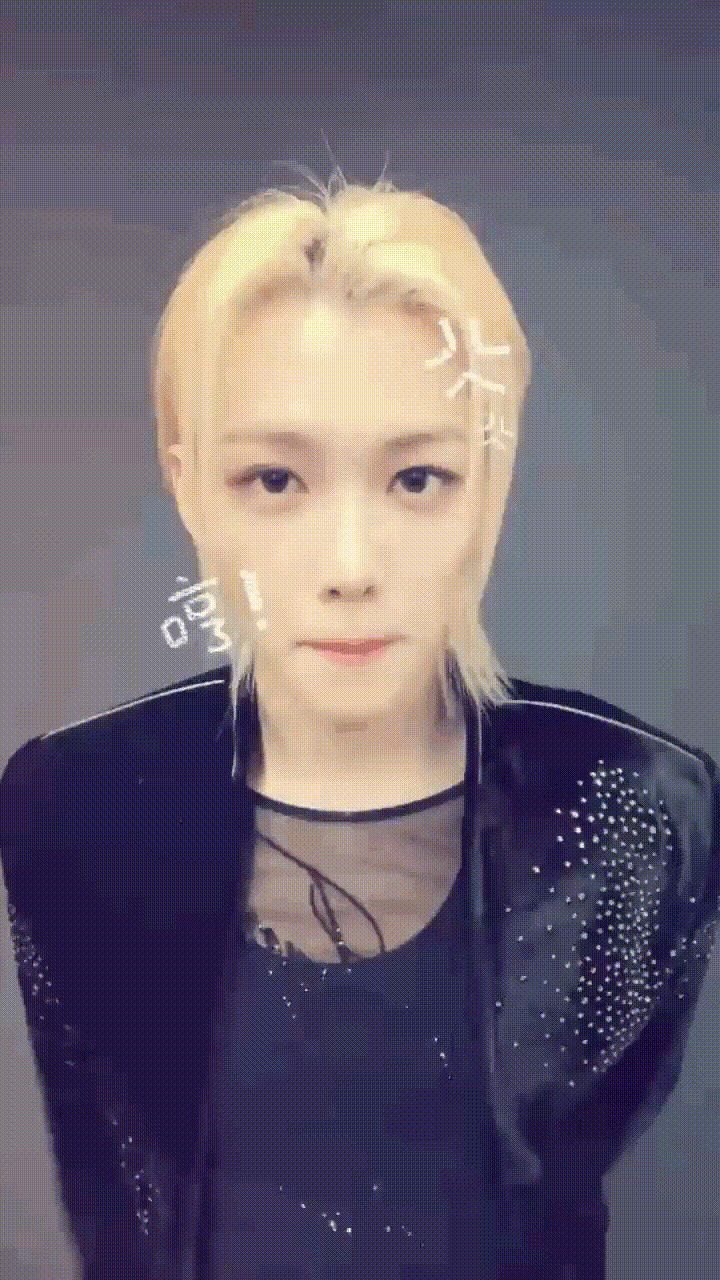 Behind-the-scenes cut of Felix (Stray Kids)