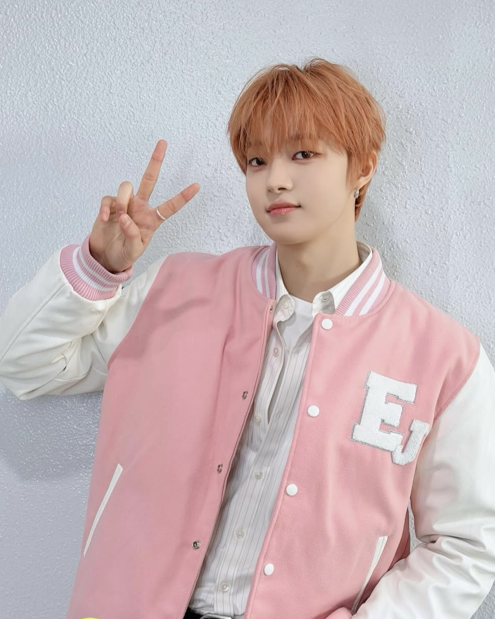 A moment captured by EJ (&TEAM)'s fan